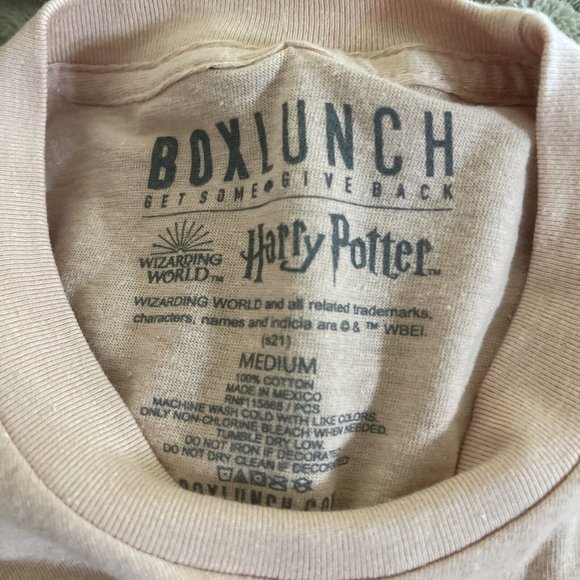 NWT Boxlunch Harry Potter‎ Hermoine When in Doubt Go to the Library Shirt Pink M - Picture 5 of 9